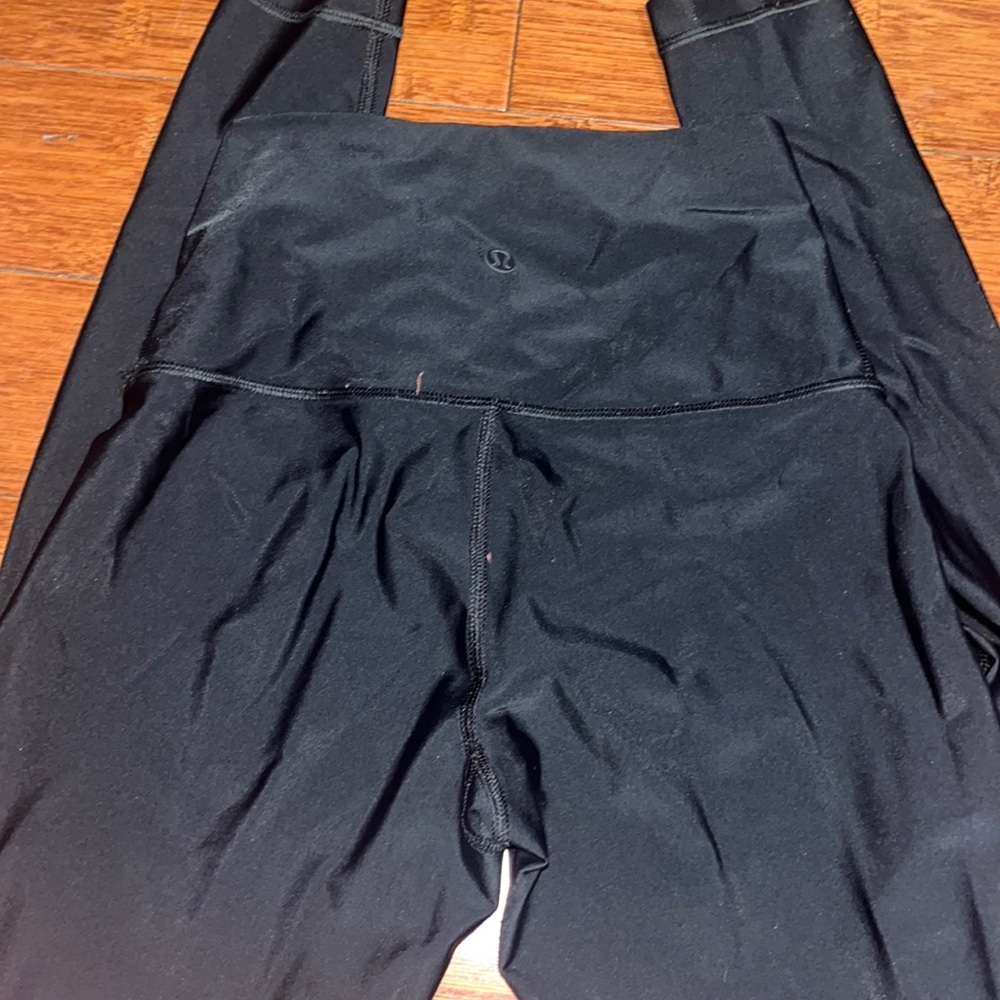 Black Lululemon leggings